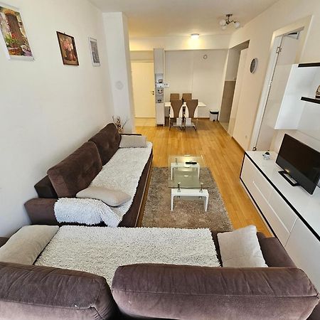 Apartment S&M บันยาลูกา ภายนอก รูปภาพ
